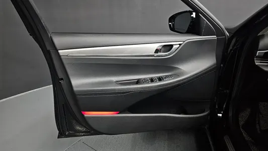 Hyundai IG 3.0 LPi () 2022 25