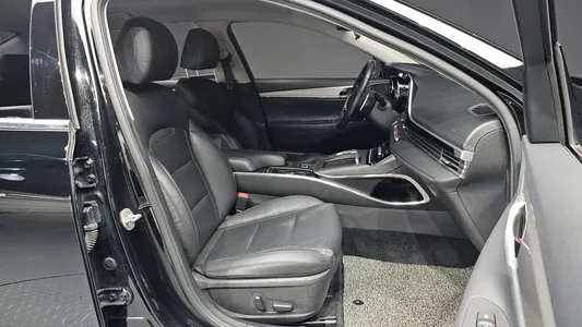 Hyundai IG 3.0 LPi () 2022 27