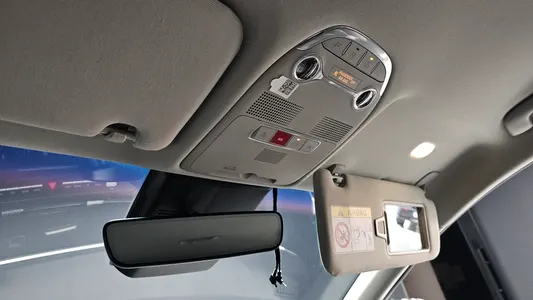 Hyundai IG 3.0 LPi () 2022 32