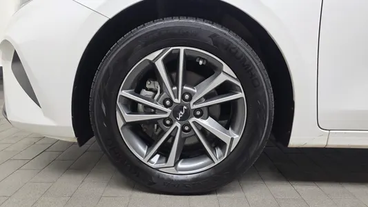 Kia K3 2 1.6 2022 5