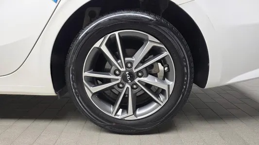 Kia K3 2 1.6 2022 21