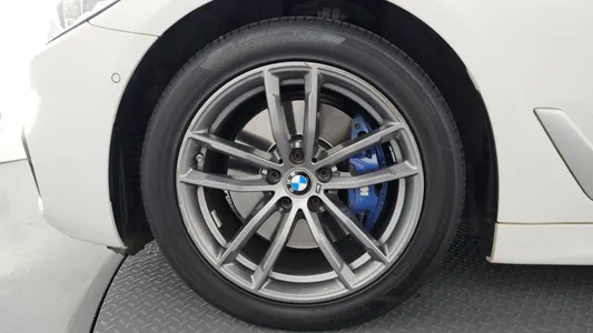 BMW 5 Series (G30) 530i M 2017 5