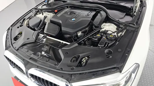 BMW 5 Series (G30) 530i M 2017 6
