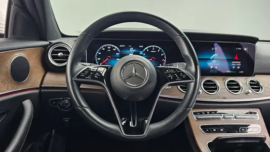 Mercedes-Benz E-Class W213 E250 2021 13