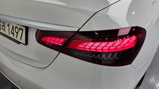 Mercedes-Benz E-Class W213 E250 2021 23