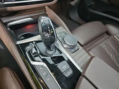 BMW 6 Series GT (G32) 640i xDrive 2018 8