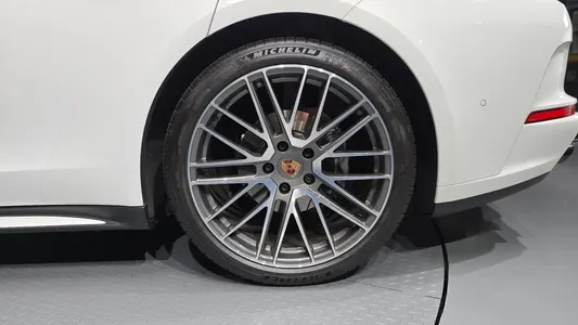 Porsche (976) 2.9 AWD 2025 21