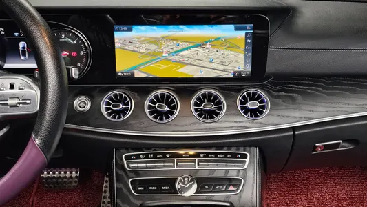 Mercedes-Benz E-Class W213 E220d 2019 14