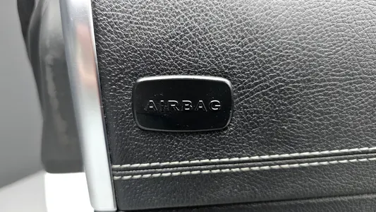 Mercedes-Benz E-Class W213 E220d 2019 31