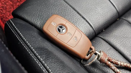 Mercedes-Benz E-Class W213 E220d 2019 33