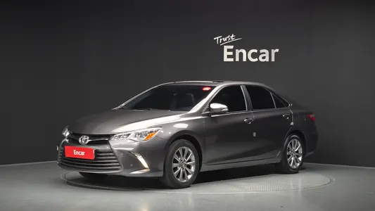 Toyota 2.5 XLE 2016