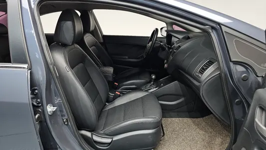 Kia K3 2013 11