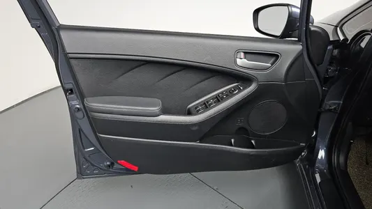 Kia K3 2013 25