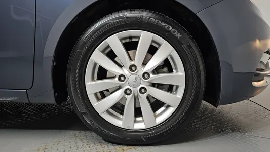 Kia K3 2013 22
