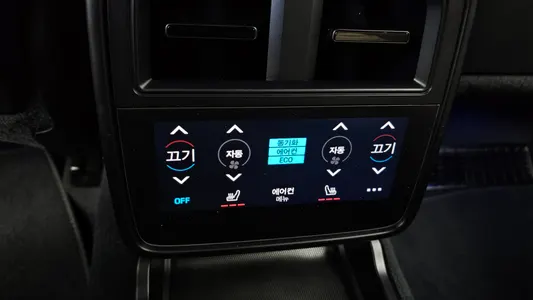 Porsche 타이칸 GTS 2022 19
