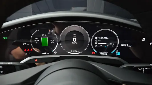 Porsche 타이칸 4S 2025 8