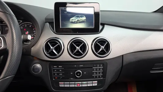 Mercedes-Benz B-Class W246 B220 2017 12