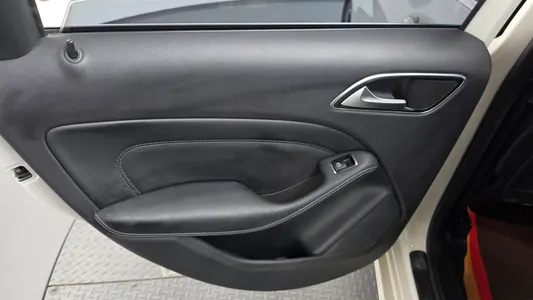 Mercedes-Benz B-Class W246 B220 2017 25
