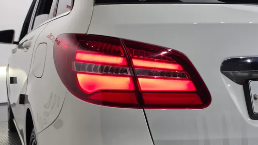 Mercedes-Benz B-Class W246 B220 2017 23