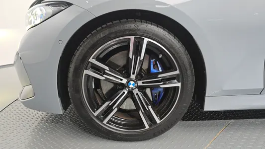 BMW 3 Series (G20) 320i M 2024 5