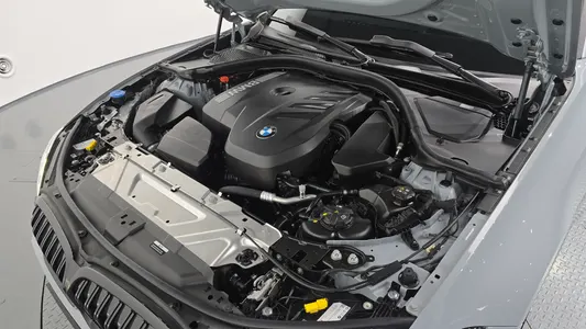 BMW 3 Series (G20) 320i M 2024 6