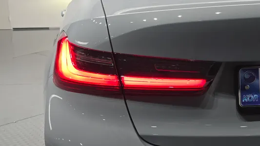 BMW 3 Series (G20) 320i M 2024 23