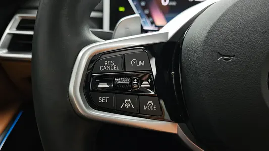 BMW 3 Series (G20) 320i M 2024 30
