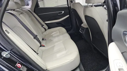 Hyundai (DN8) 2.0 2019 11