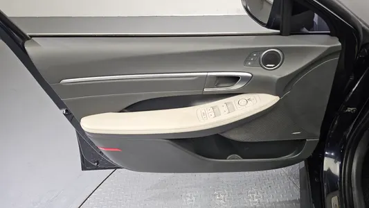 Hyundai (DN8) 2.0 2019 23