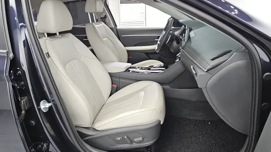 Hyundai (DN8) 2.0 2019 25