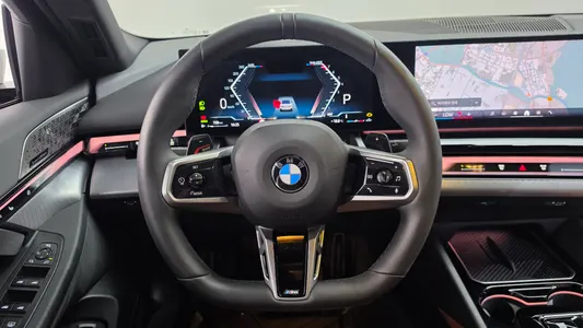 BMW 5 Series (G60) 530i xDrive M 2024 14