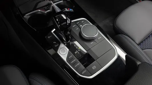 BMW 1 Series (F40) 120i M 2023 9