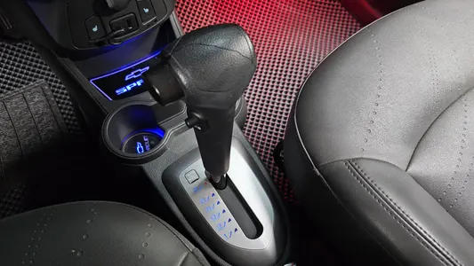 Chevrolet Spark LT 2014 9