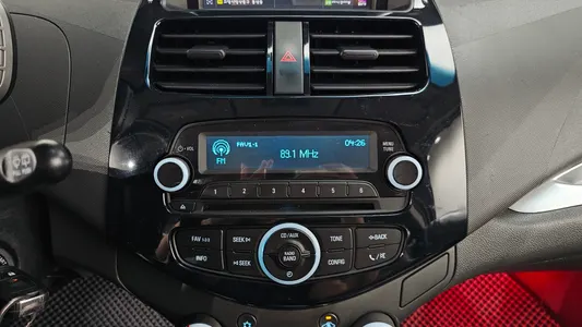 Chevrolet Spark LT 2014 16
