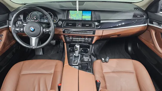 BMW 5 Series (F10) 520d M 2016 6