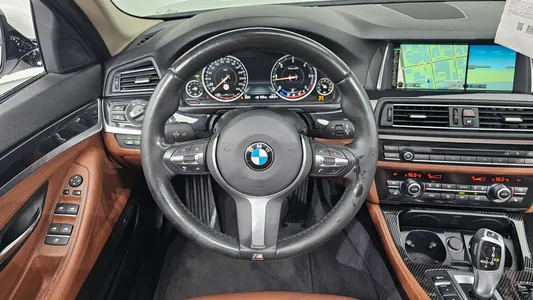 BMW 5 Series (F10) 520d M 2016 12