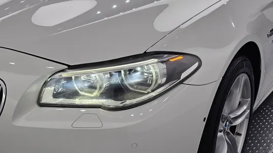 BMW 5 Series (F10) 520d M 2016 22