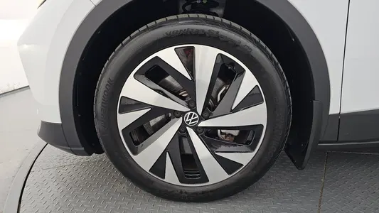 Volkswagen ID.4 2023 5