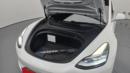 Tesla 3 AWD 2020 6