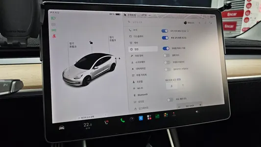 Tesla 3 AWD 2020 36