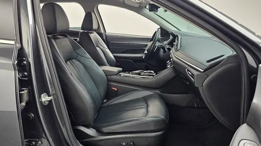 Hyundai (DN8) 1.6 2022 11