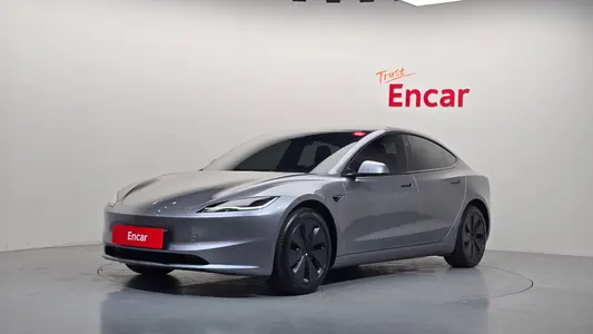 Tesla 3 RWD 2025