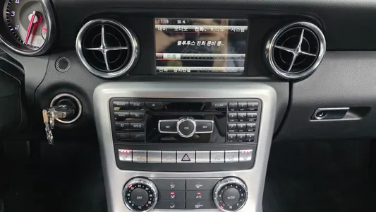 Mercedes-Benz SLK-Class 200 2013 11