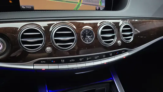 Mercedes-Benz S-Class W222 S560L 4MATIC 2020 13