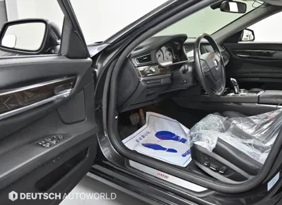 BMW 7 Series (F01) 730Ld 2011 11