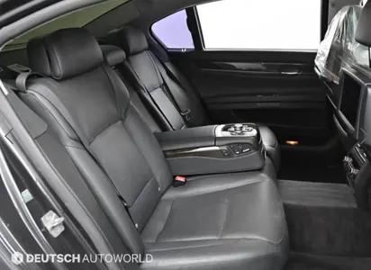 BMW 7 Series (F01) 730Ld 2011 12