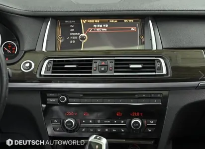 BMW 7 Series (F01) 730Ld 2011 14