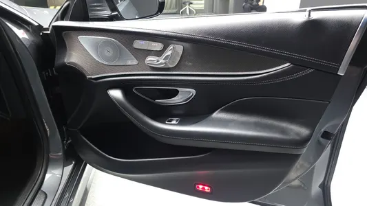 Mercedes-Benz CLS-Class C257 CLS400d 4MATIC AMG Line 2018 24