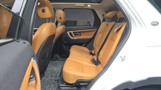 Land Rover 디스커버리 스포츠 2.0 TD4 HSE 2018 11