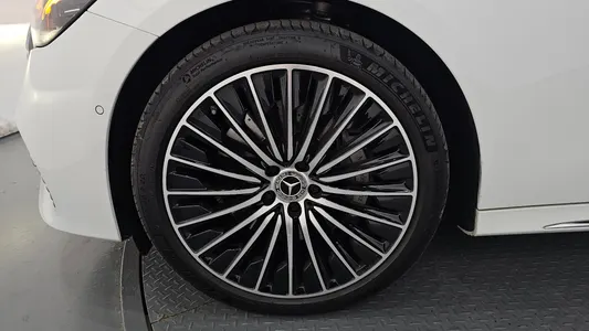 Mercedes-Benz E-Class W214 E450 4MATIC 2024 5